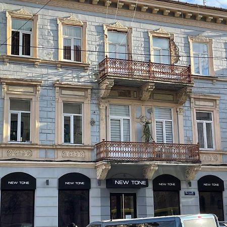 Lux Apartment In Zentrum Czerniowce Zewnętrze zdjęcie